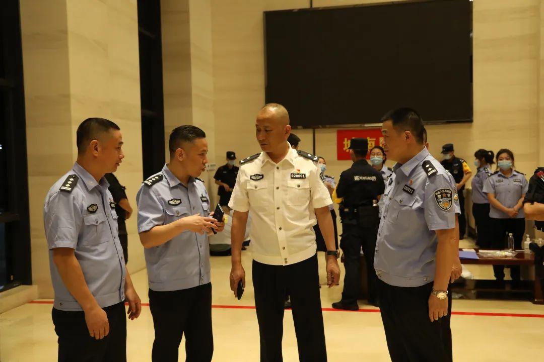 澳門六開彩天天開獎結(jié)果生肖卡，揭秘彩票背后的故事，澳門六開彩生肖卡背后的彩票故事揭秘
