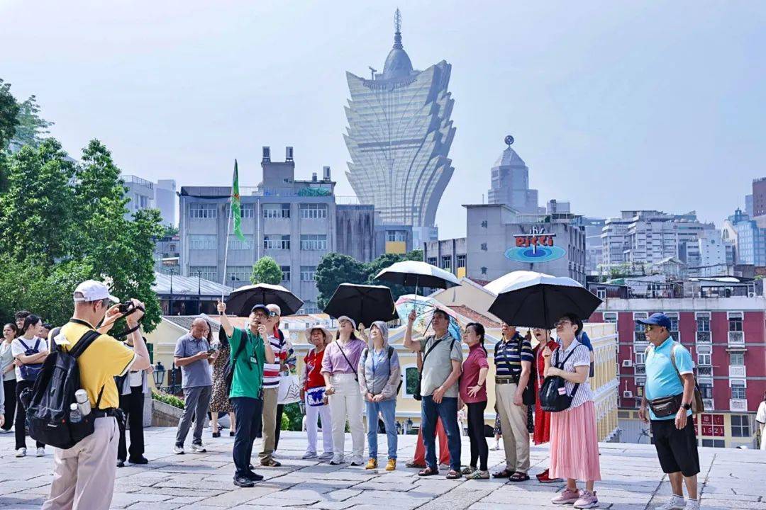 澳門最精準(zhǔn)免費(fèi)資料大全旅游團(tuán)，一站式解鎖你的澳門之旅，澳門旅游團(tuán)一站式攻略，精準(zhǔn)免費(fèi)資料大全，解鎖你的澳門之旅