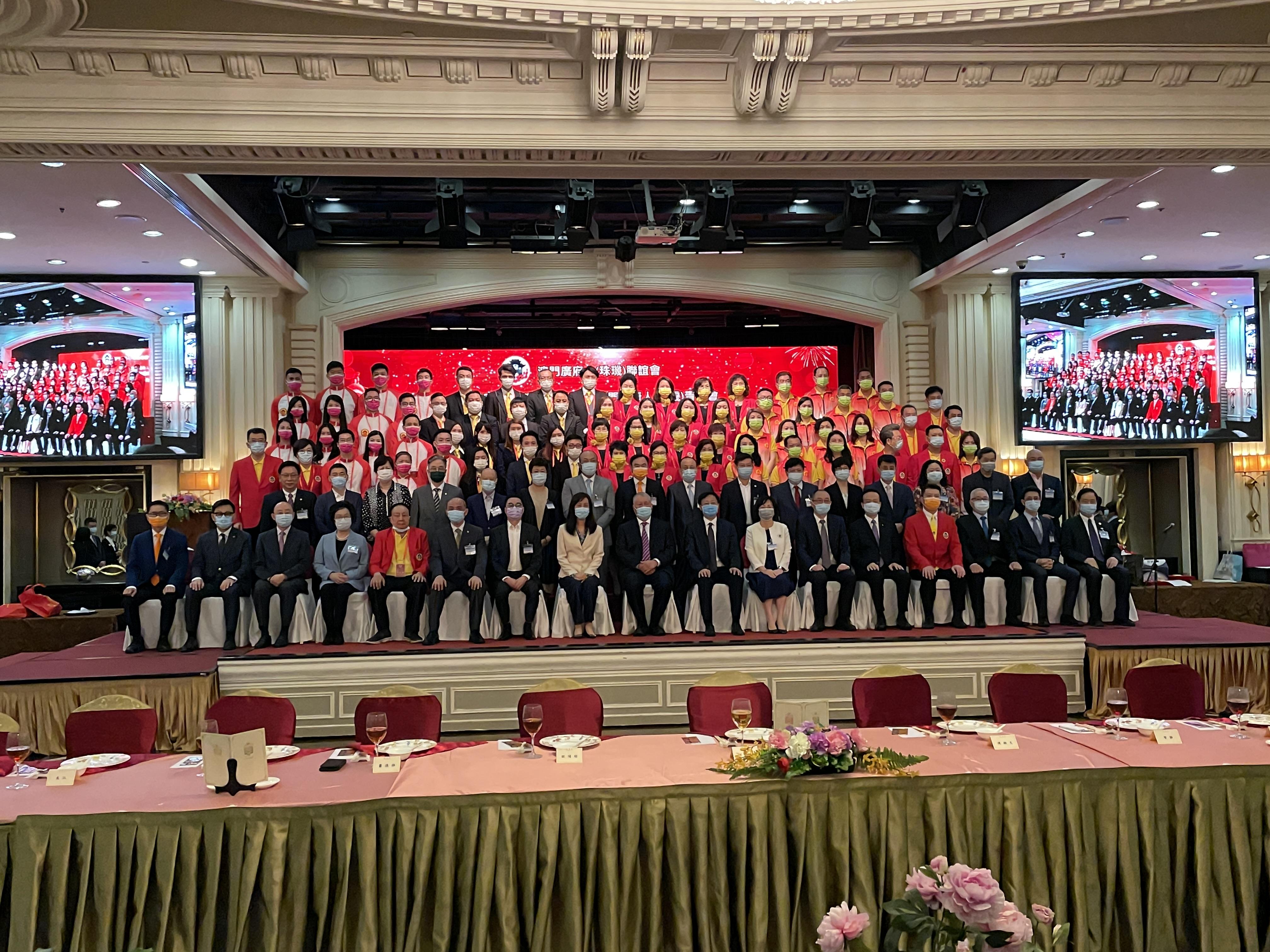 新澳門精準(zhǔn)四肖期期中特公開，一網(wǎng)打盡博彩秘籍，澳門精準(zhǔn)四肖期博彩秘籍一網(wǎng)打盡公開揭秘